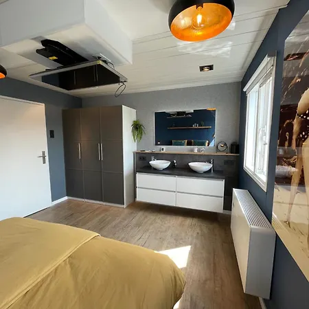 Poellodge Xl Nyaraló Aalsmeer