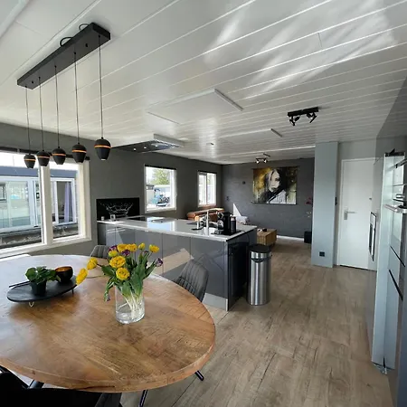 Poellodge Xl Aalsmeer